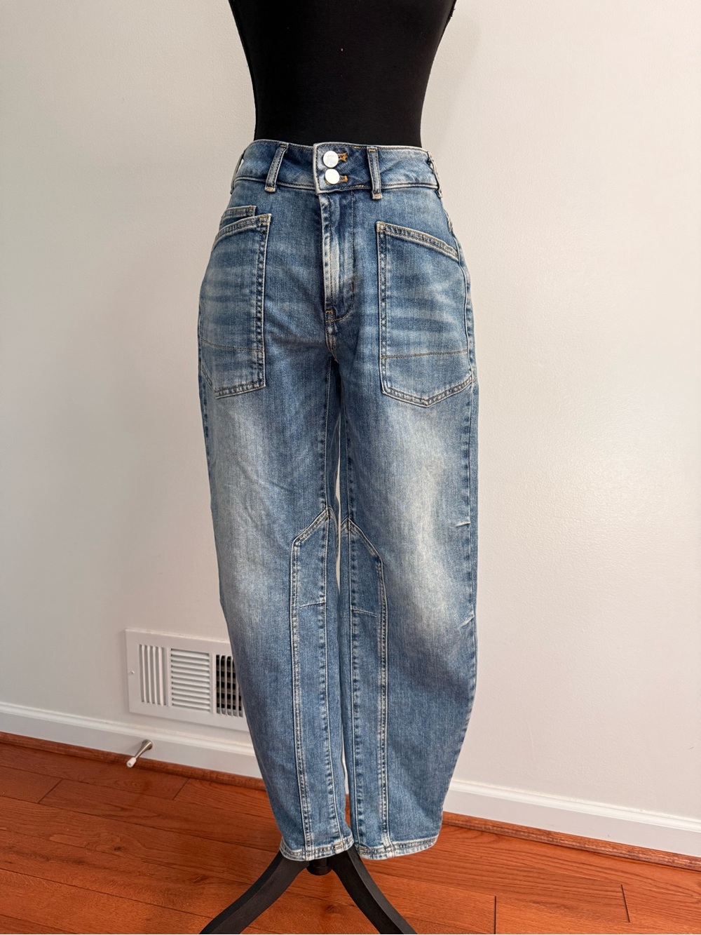 Pilcro Anthropologie Utility Straight Leg Jeans Size 26 Patch Pocket Paneled - Picture 3 of 9